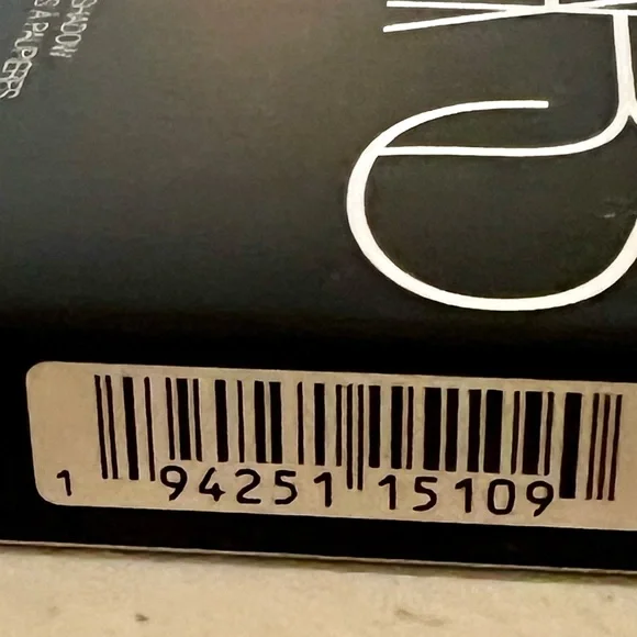 NARS Quad Eyeshadow Palette - Kuala Lumpur - Picture 8 of 8